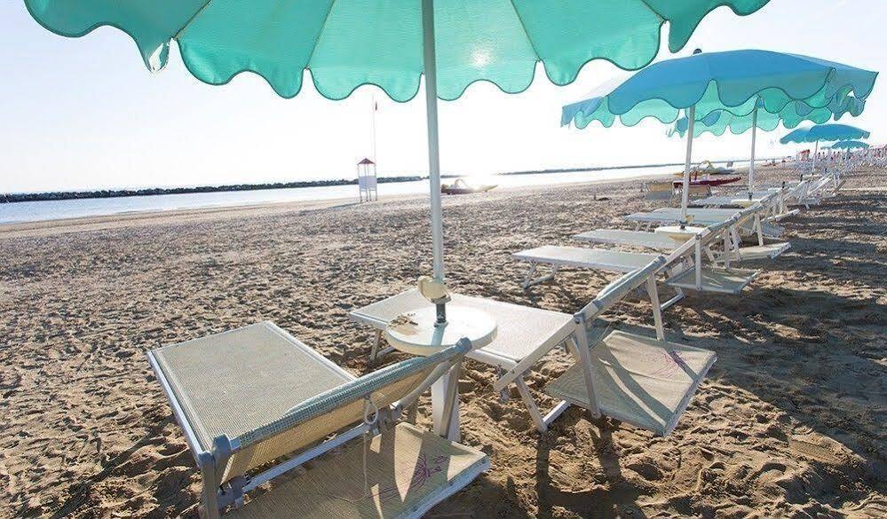 Hotel Platinum Rimini Kültér fotó
